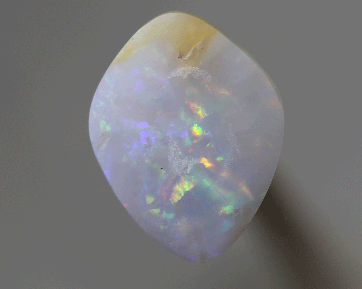 Fossil opal in freeform