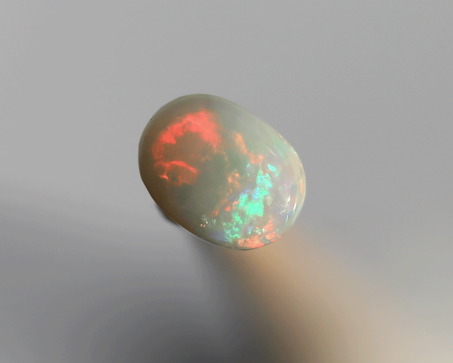 0.48 ct white opal