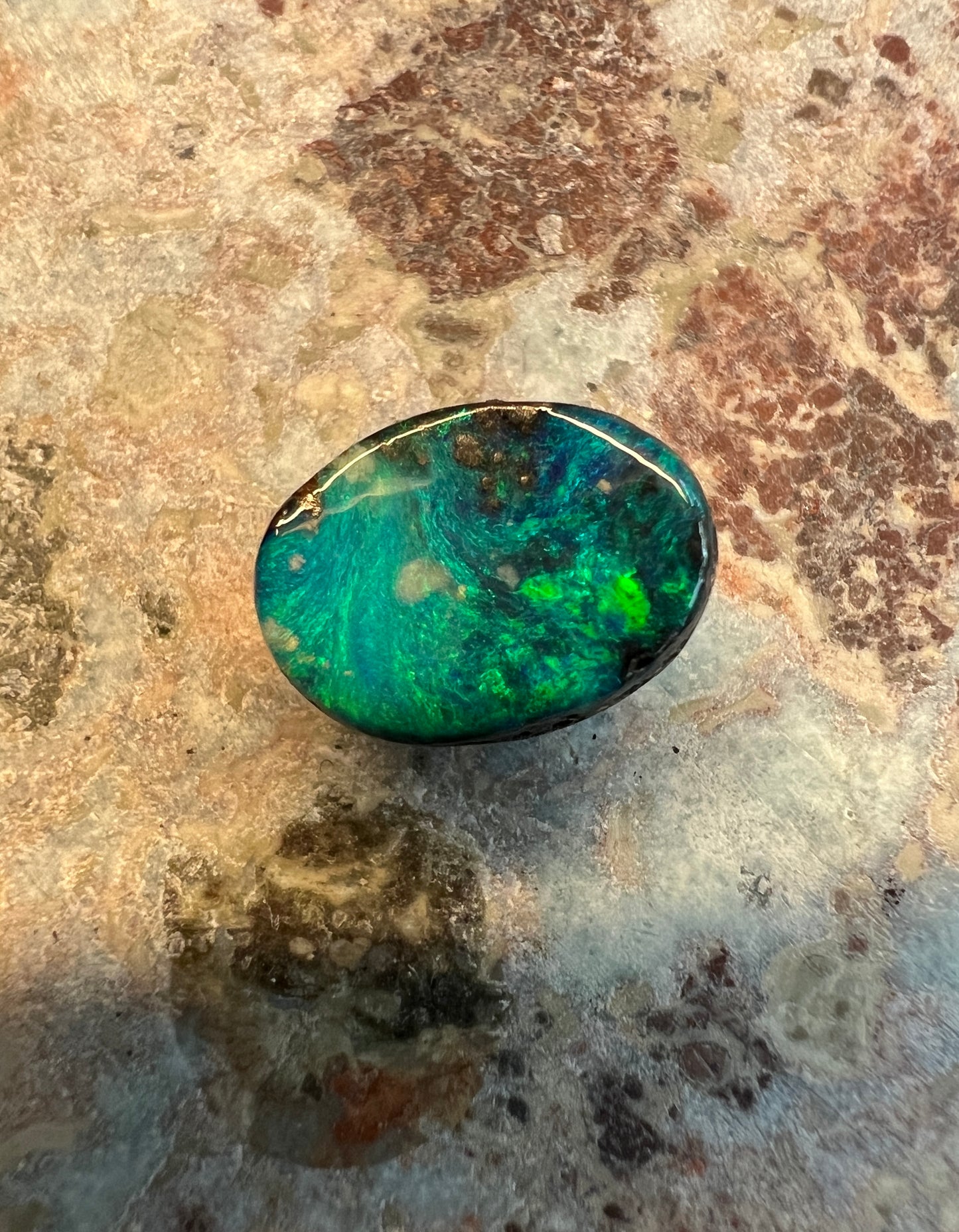 1.85 carats Boulder Opal