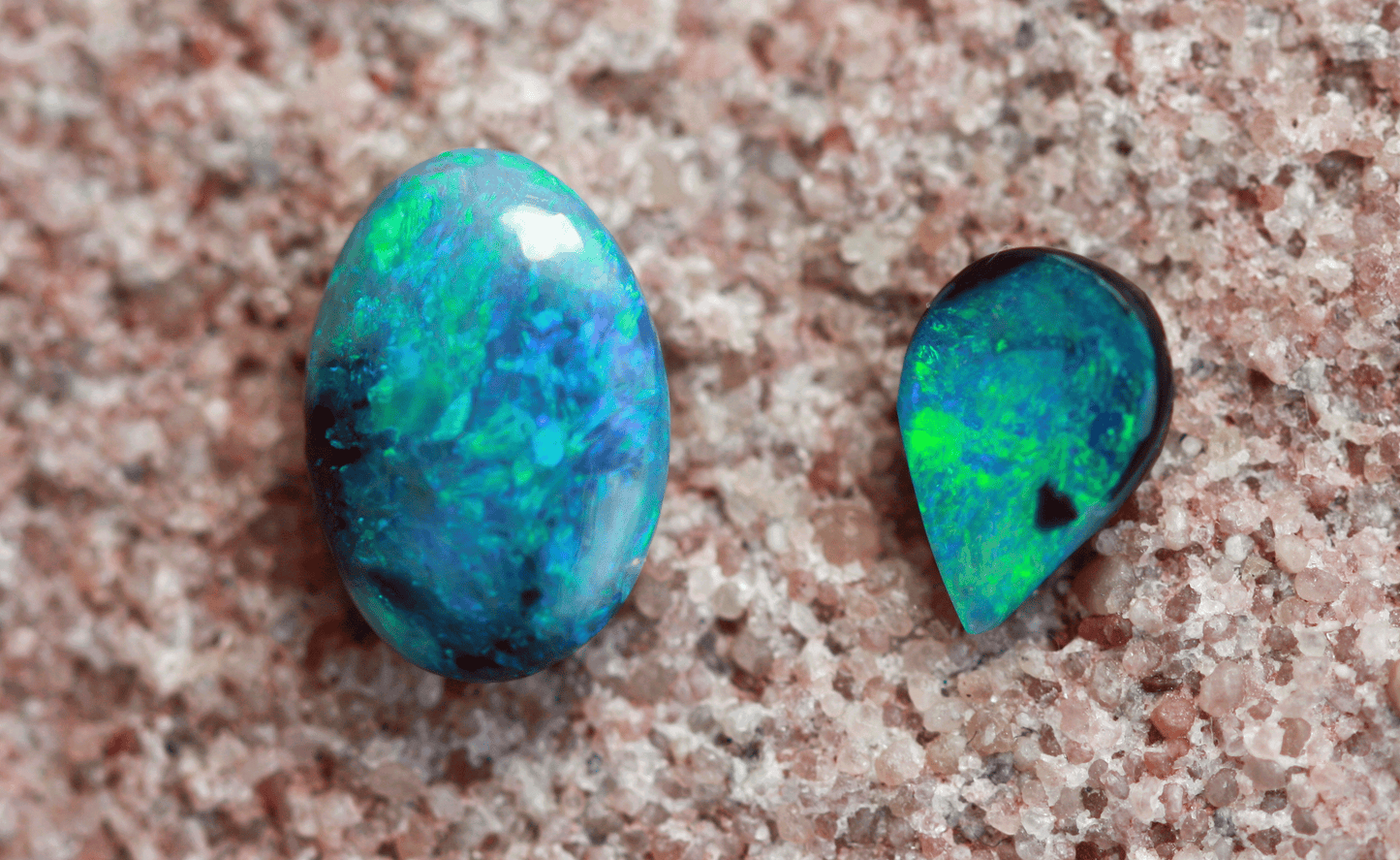 2.8 ct black crystal opal