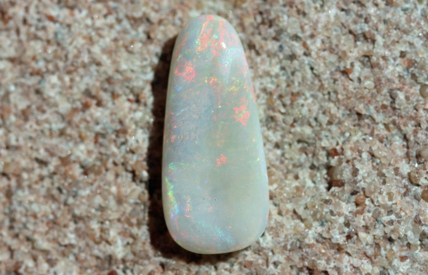 5.5 carats light opal