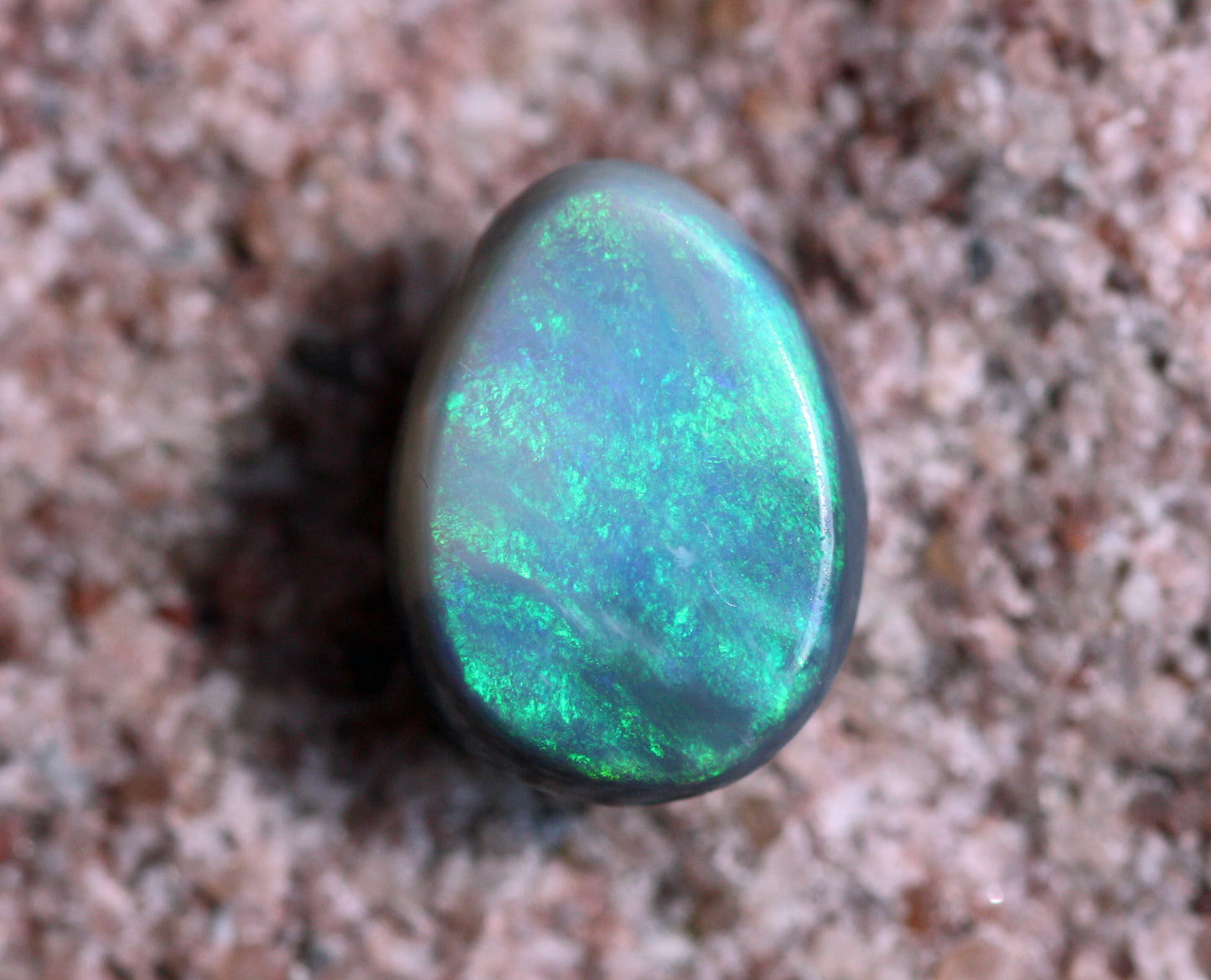 2.5 carats dark opal