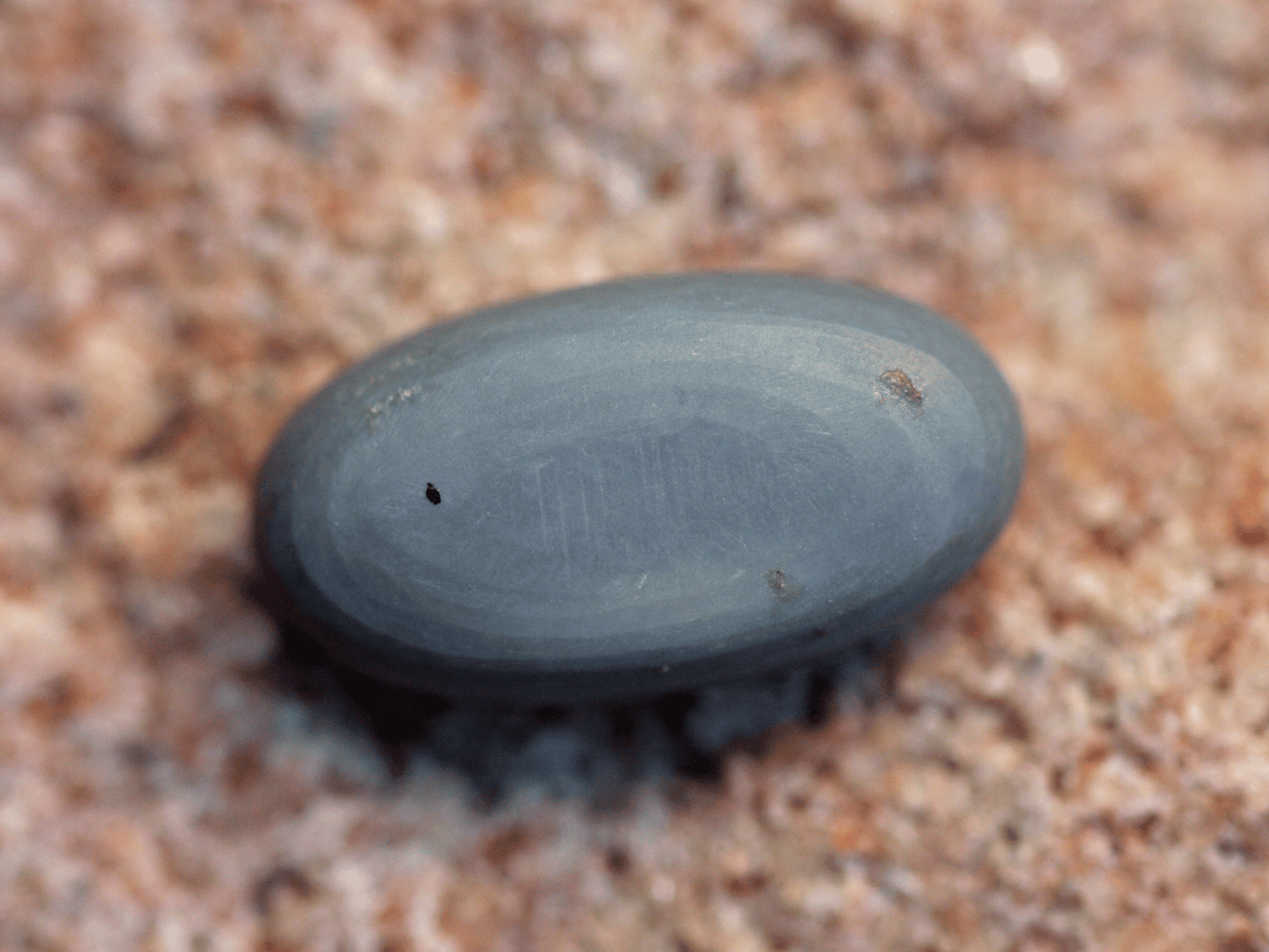 Dark Opal from Lightning Ridge - 3.3ct